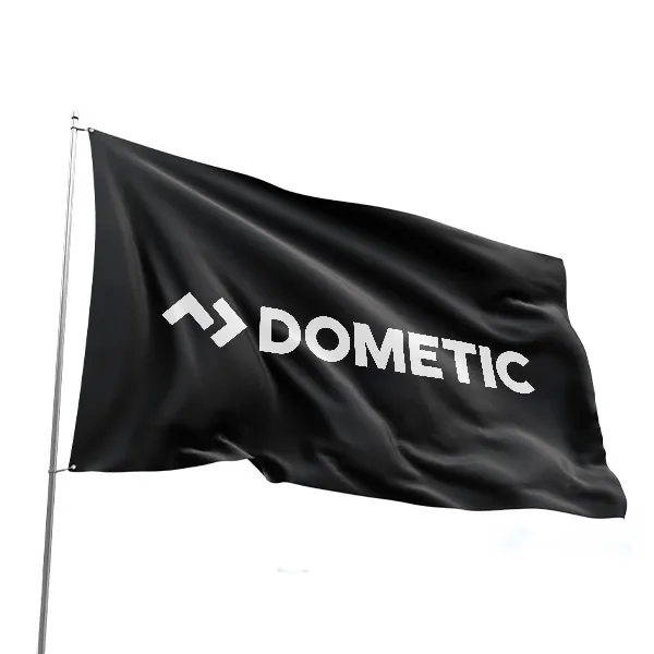 Flagge DOMETIC in schwarz mit Logo in weiß im Querformat 150 x 100 cm